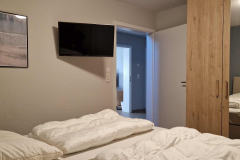 Schlafzimmer-mit-TV