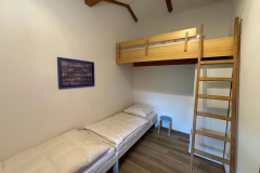 Kinderzimmer-Hochbett